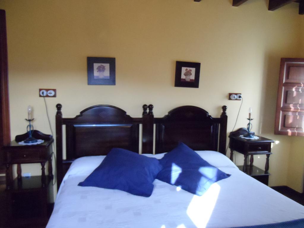 Casa El Campu Guest House Infiesto Rom bilde